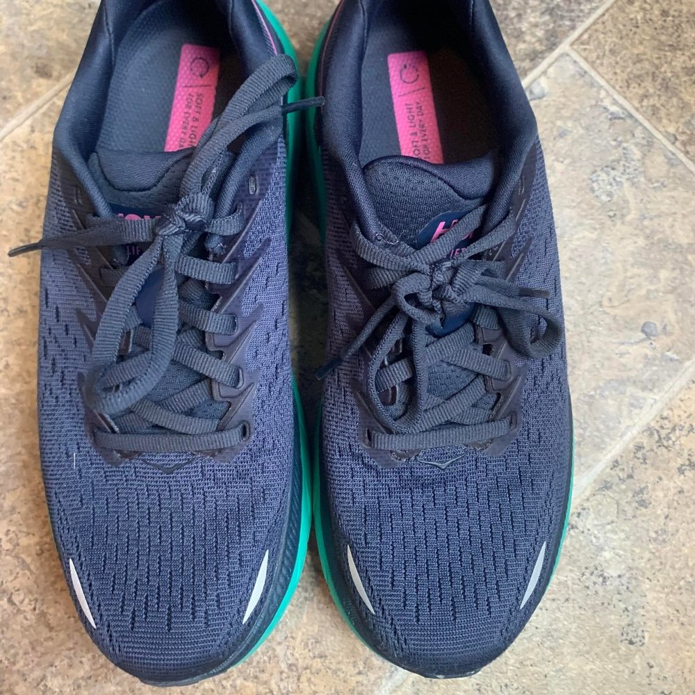 Hoka Clifton 8 size 6.5B